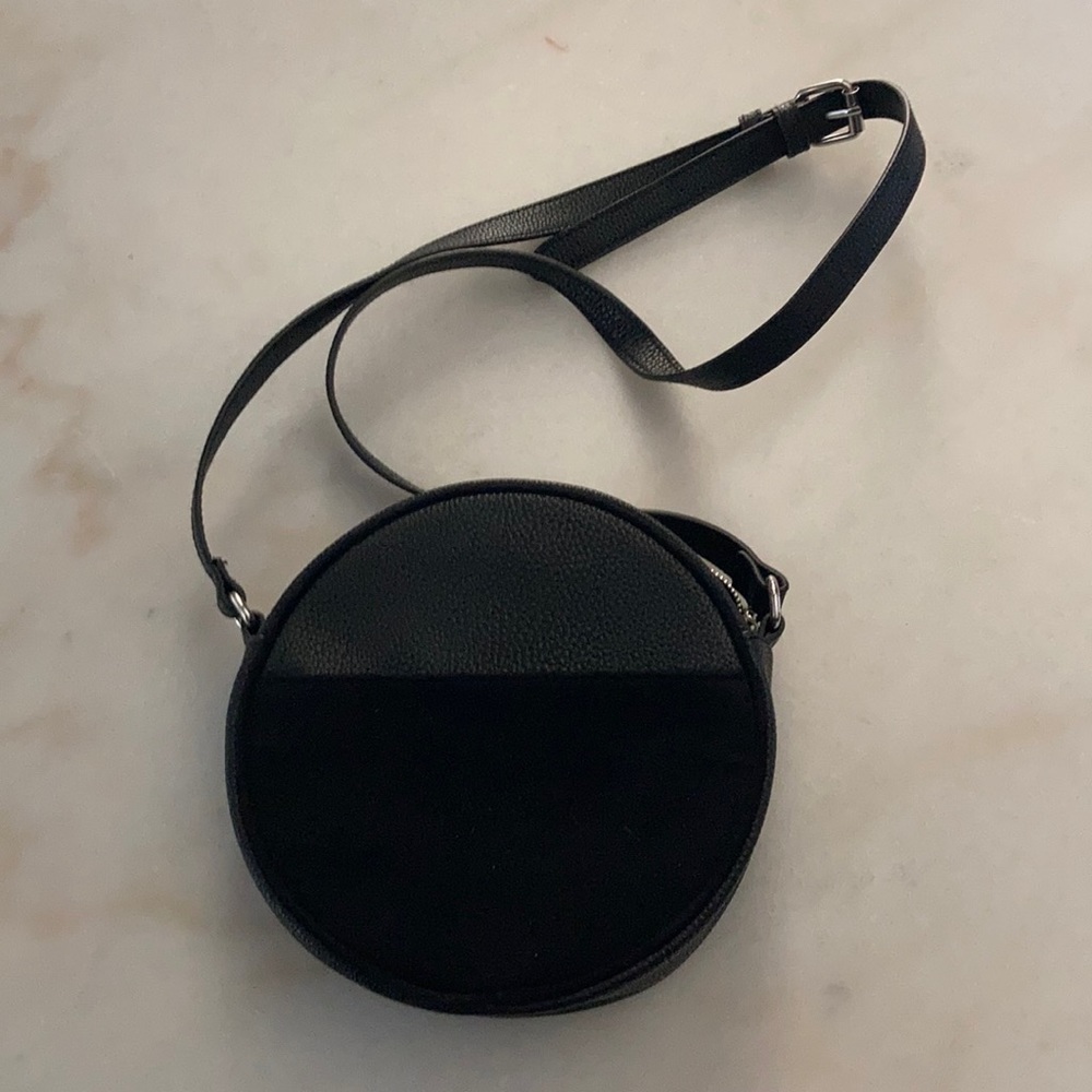 black handbag